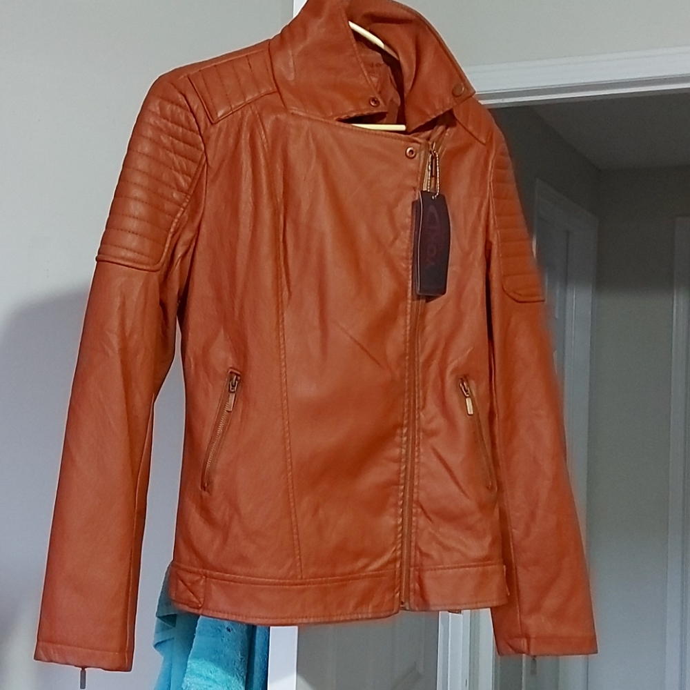 Leather jacket - Picture 3 of 3